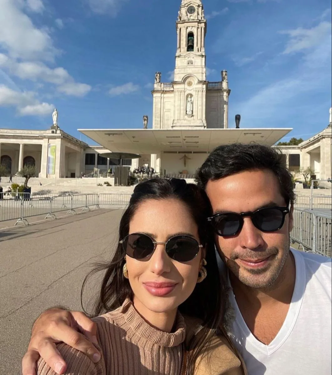 Nicole Pinheiro e Netinho Bayde revelam os nomes dos filhos gêmeos