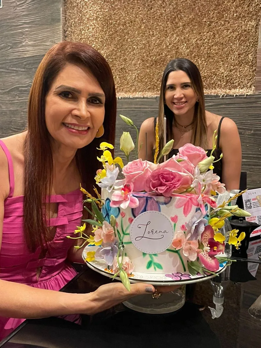 Lorena Pouchain celebra a nova idade em almoço intimista
