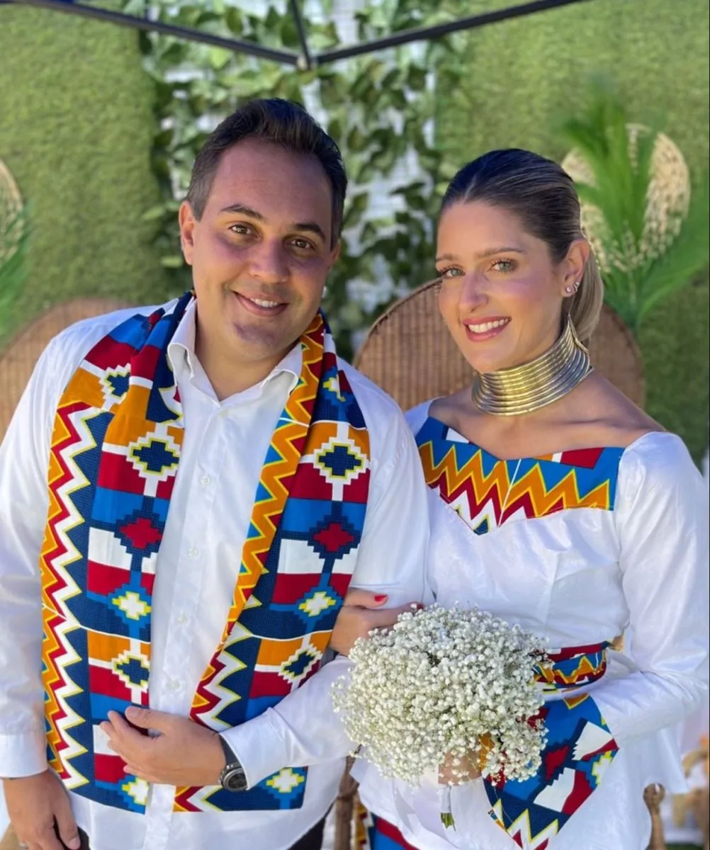 Rebeca Leal e Bruno Bastos renovam votos de 15 anos de casados