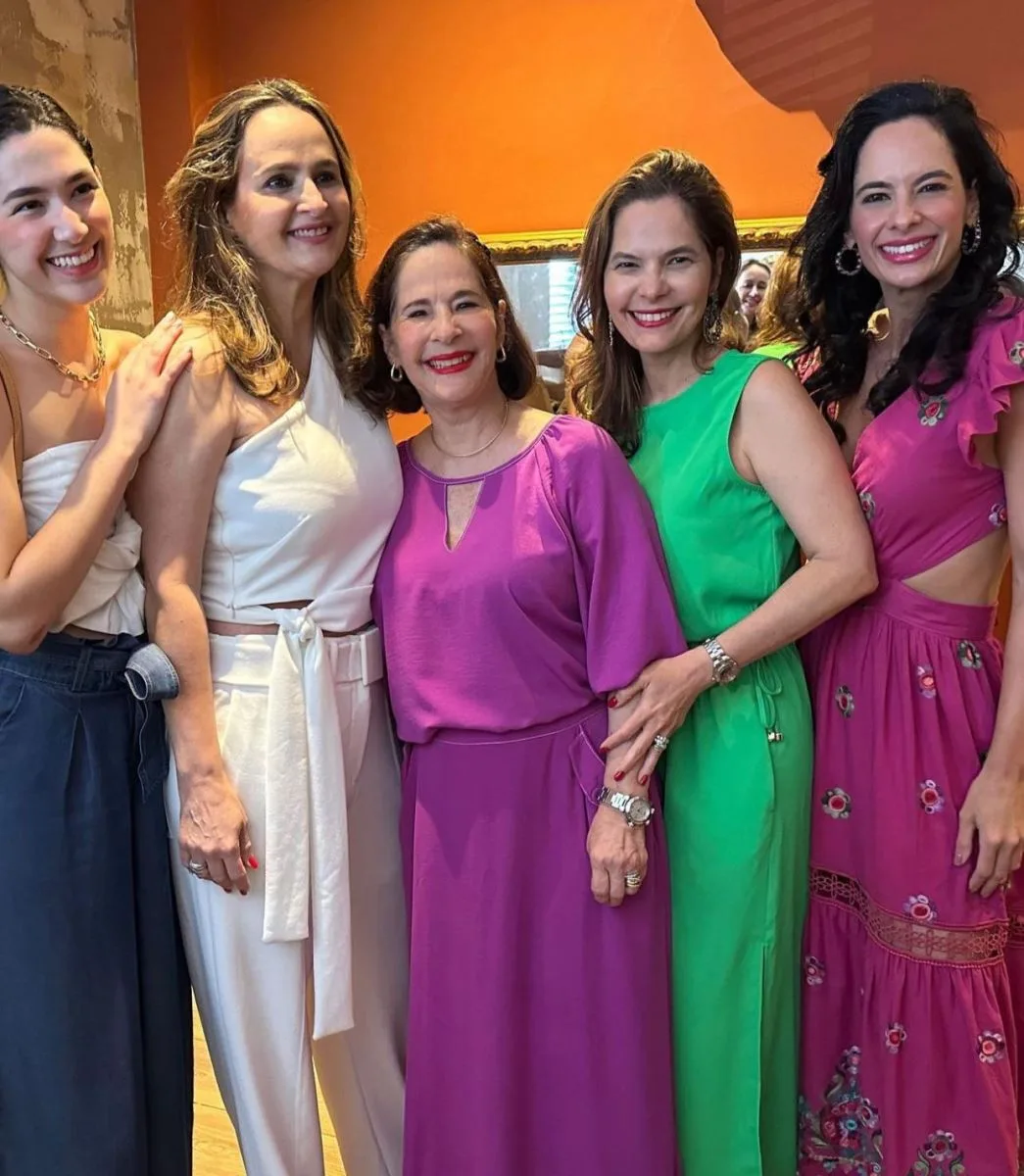 Cristina Miranda brinda nova idade em grande estilo