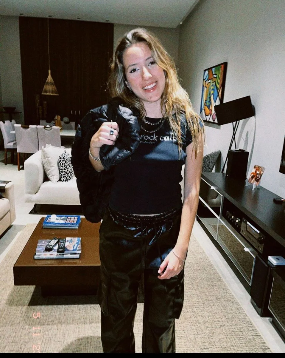 Gabriela Nery bate recorde e conquista quase 500 mil novos seguidores em 15 dias