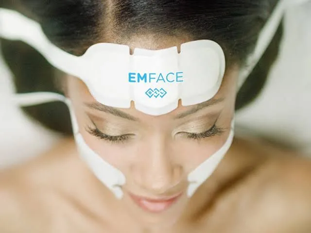 "EMFACE revoluciona tratamento facial", por Viviane Martins
