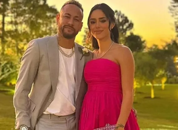 Neymar e Bruna Biancardi trocam indiretas nas redes após rumores de traição