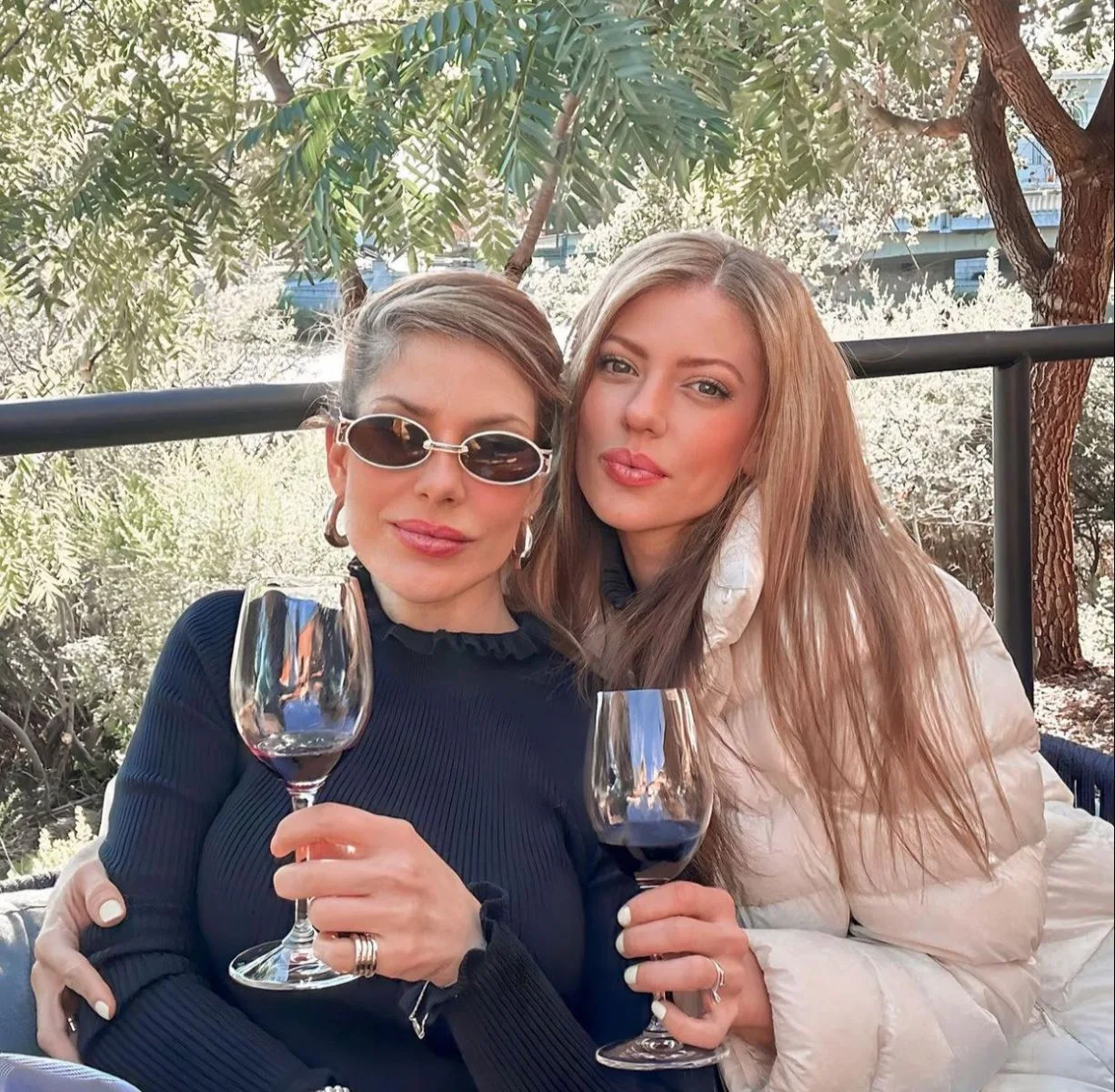 Raquel e Ana Macedo retornam de temporada nos EUA