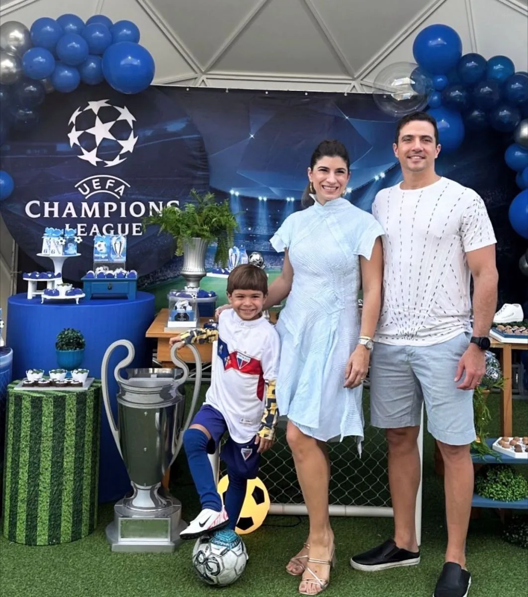 Themis e Roberto Briand festejam os seis anos do filho Theo
