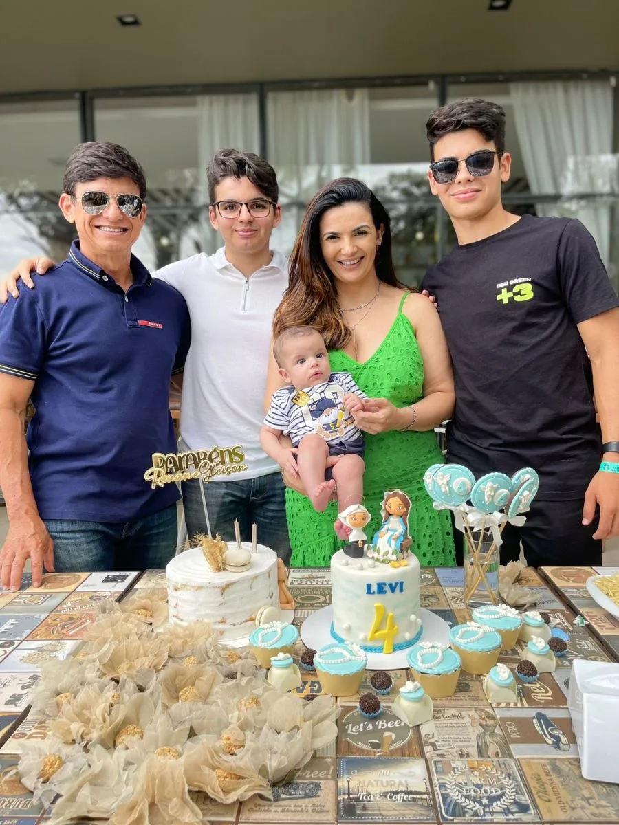 Monaliza e Orlando Cavalcante festejam em dose tripla na casa de Tianguá