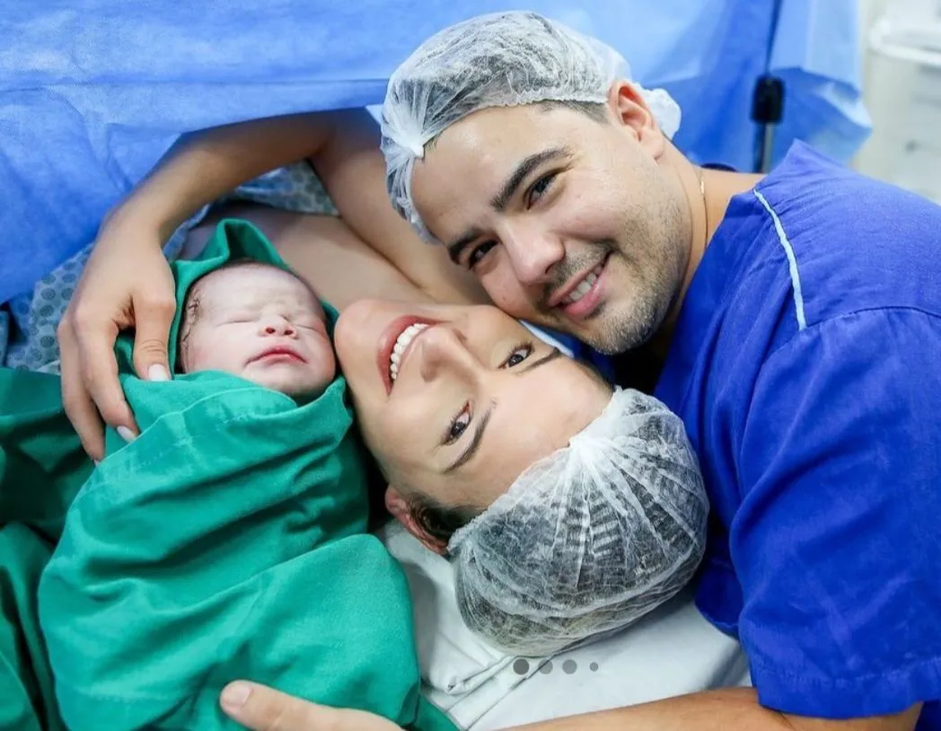 Nasce Matteo para Lizandra Pordeus e Fábio Barbosa