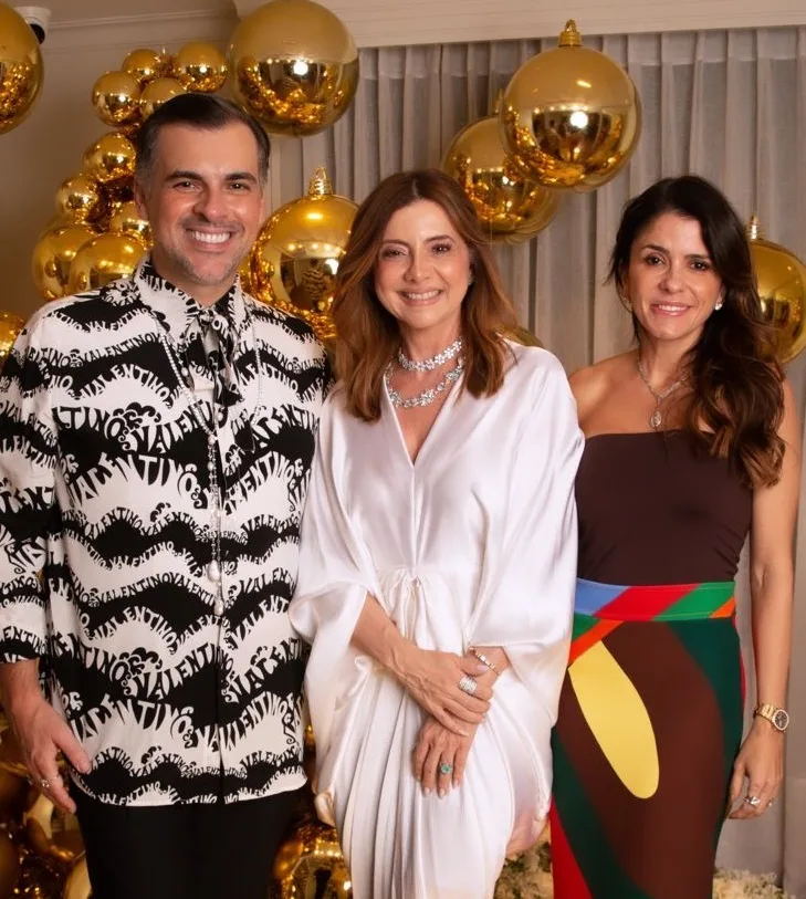 Aline Pinho e Tatiana Machado recebem Sandro Barros na AT Jewel