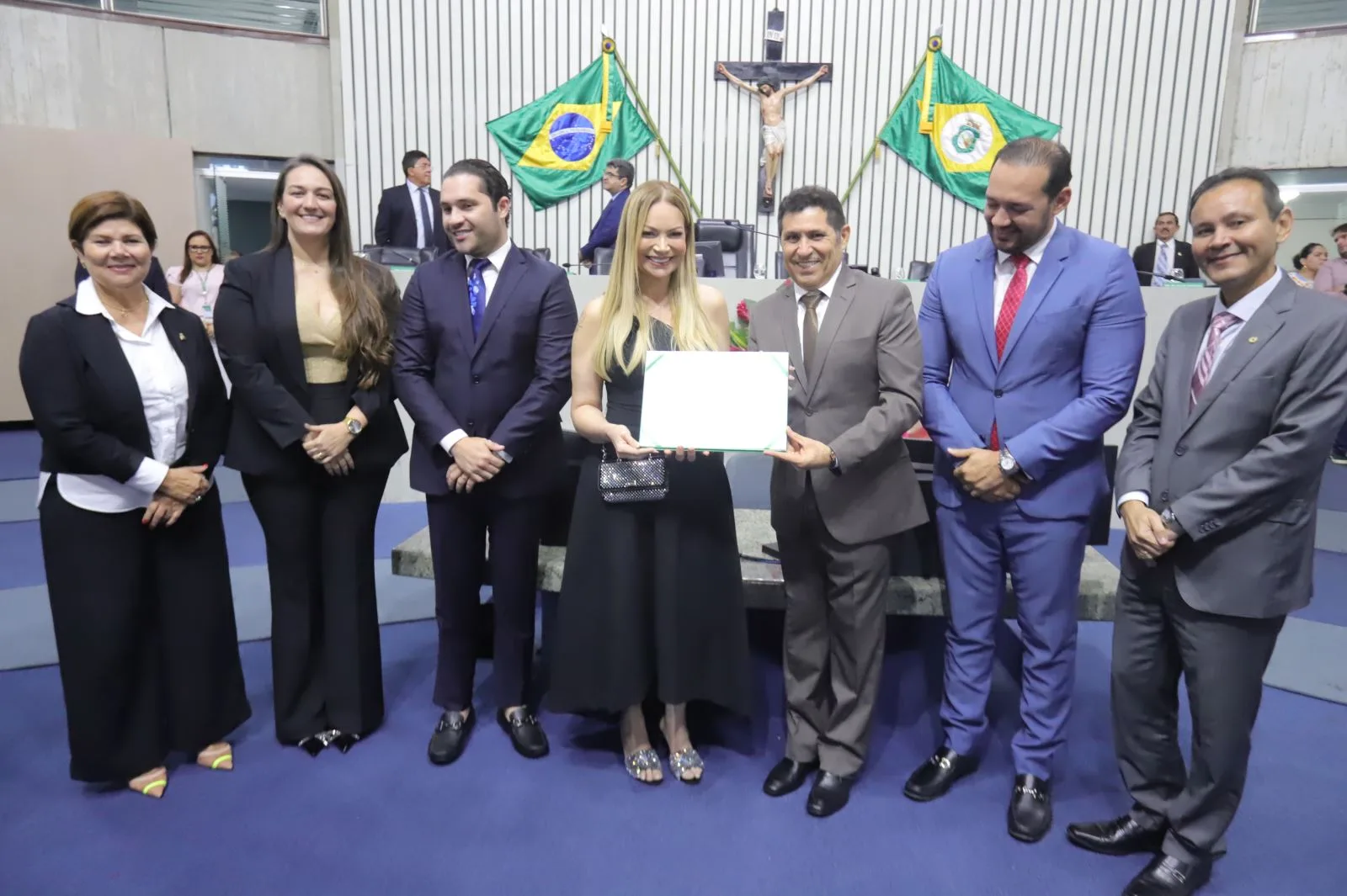 Solange Almeida recebe Título de Cidadã Cearense