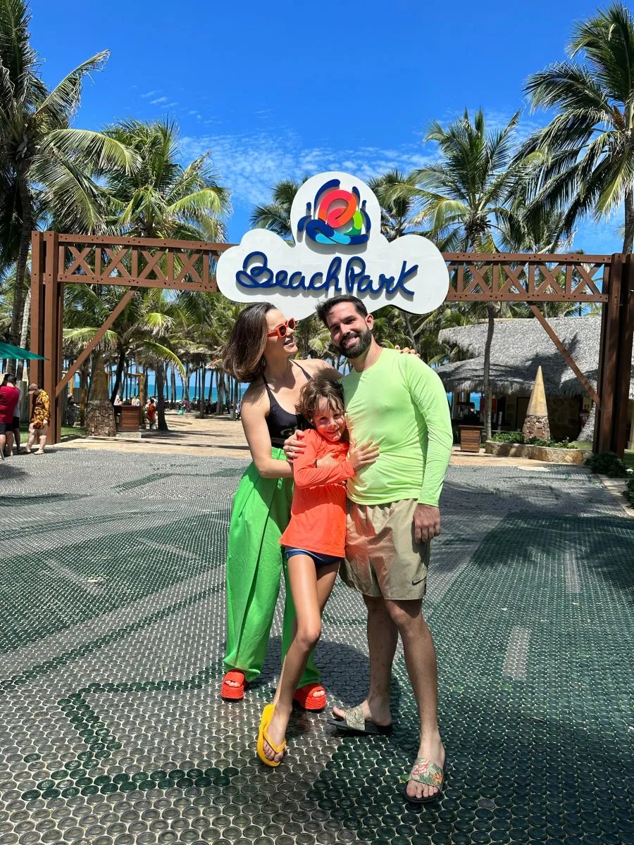 Paulinha Sampaio e Felipe Rocha comemoram aniversário do filho Bento no Beach Park