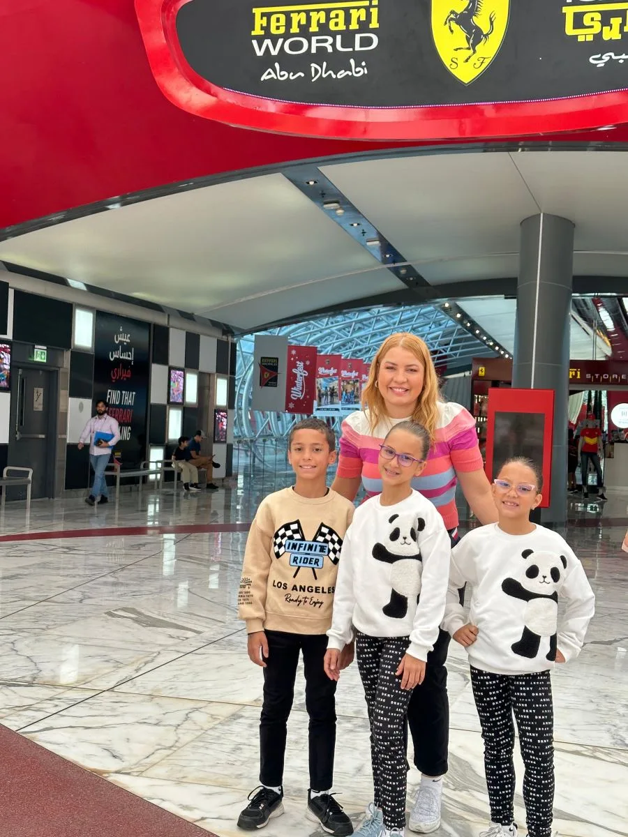 Natália Varela e filhos se divertem em viagem por Dubai e Abu Dhabi