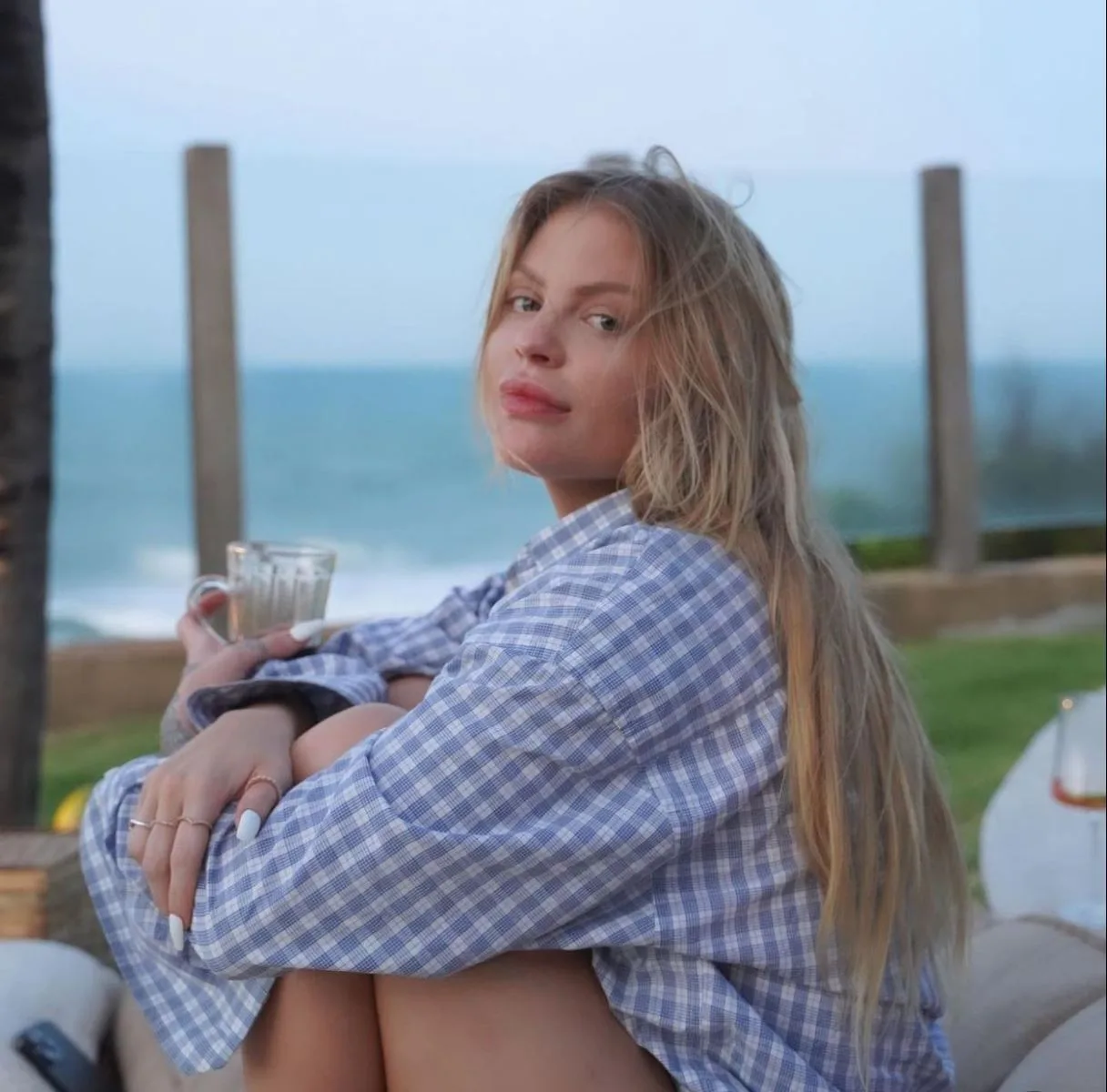 Já no Ceará, Luísa Sonza publica fotos em resort antes de show do Réveillon