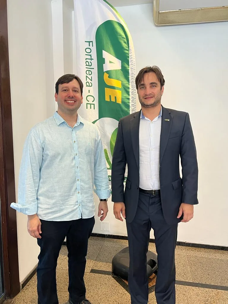 Airton Carneiro Júnior destaca trajetória de sucesso da Avine Alimentos em evento da AJE