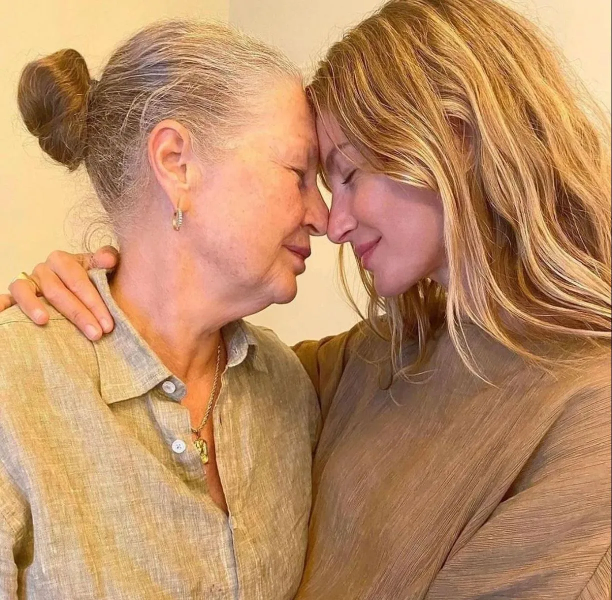 Morre Vânia Nonnenmacher, mãe da modelo Gisele Bündchen