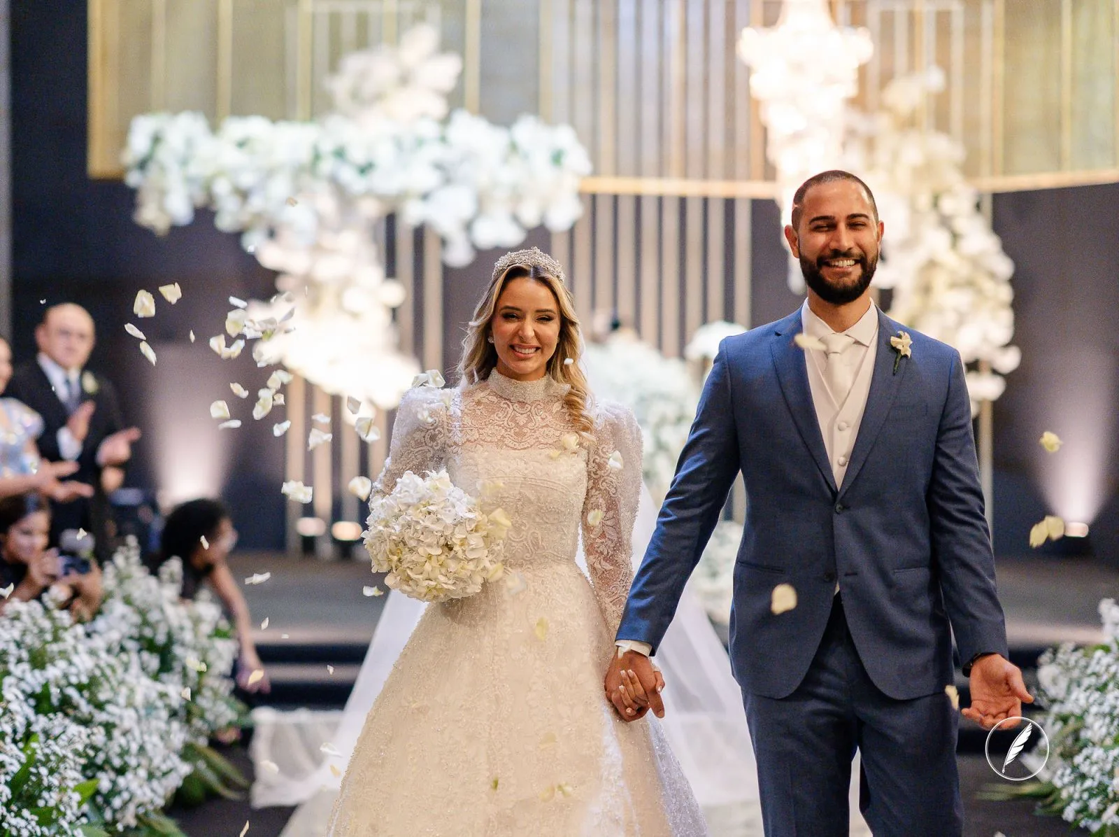 Yapuena Modena e Matheus Aguiar casam em noite de sonhos no Palatium Buffet
