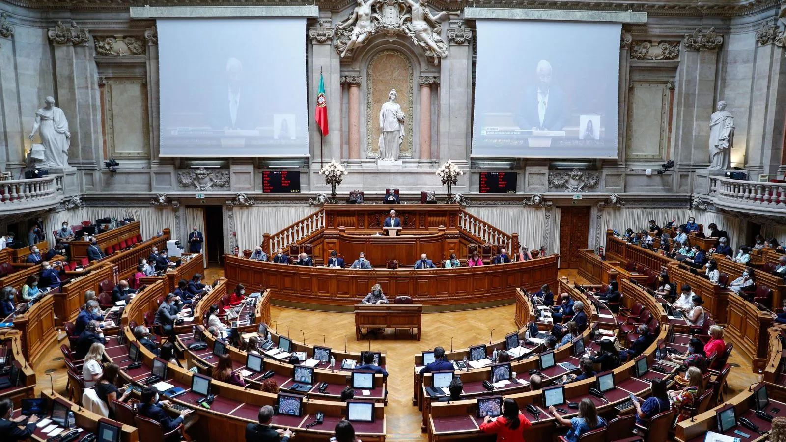 Após dissolução do parlamento, eleições em Portugal acontecem em março