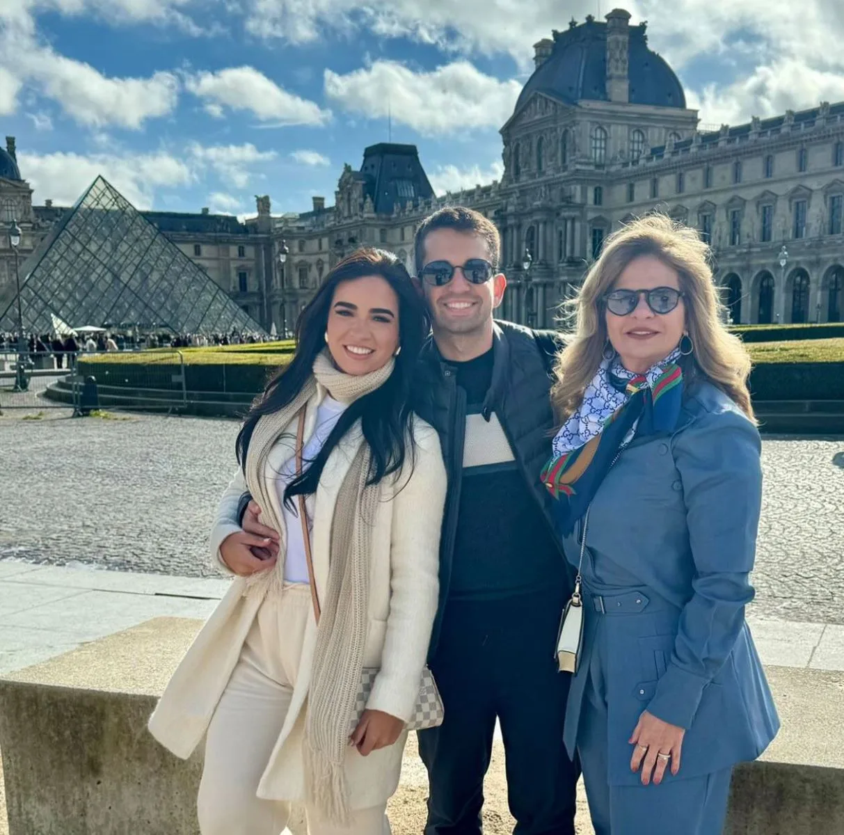 Germana Wanderley em férias com os herdeiros na Europa