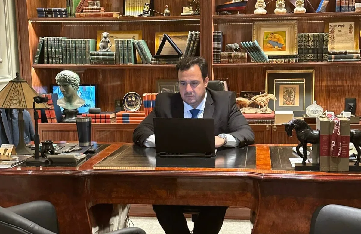 Livro no STJ homenageia ministro Luiz Alberto Gurgel com artigo de Dr. Djacir Ribeiro Parahyba Neto