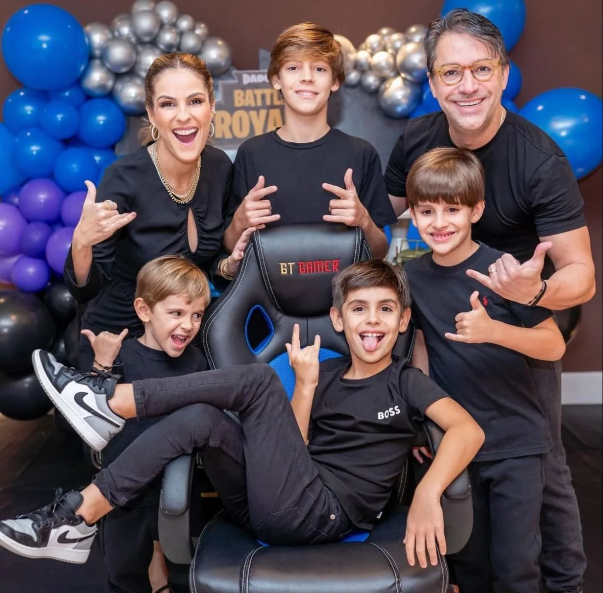 Mariana Mota e Francisco Marinho celebram 10 anos do filho Bernardo