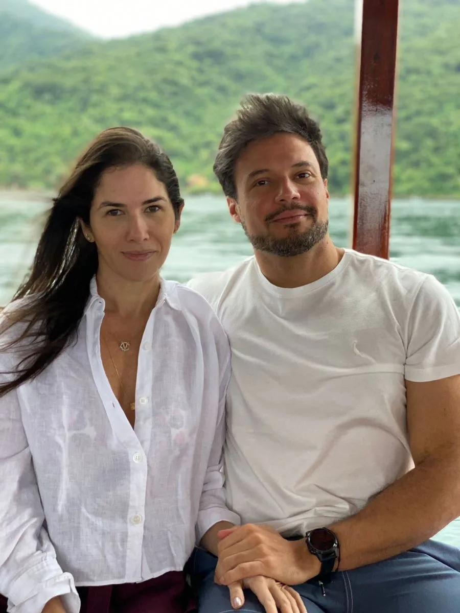 Valden Capistrano e Carol Villar descansam em São Paulo