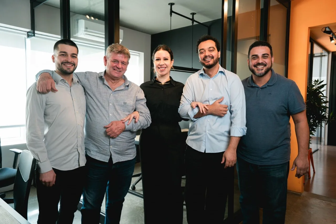 Fundada por Tatiane Moreira, Positivo Nacional é reconhecida como a melhor empresa limpa nome do Paí