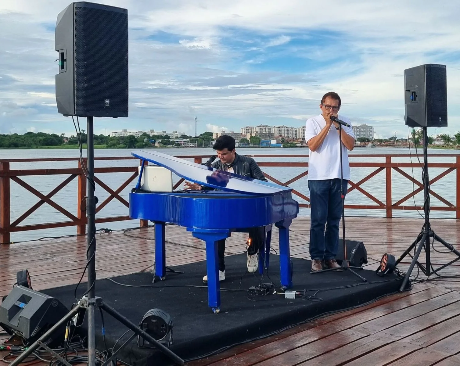 Paulo Rodrigo Pianista marca presença no evento de Requalificação da Lagoa da Messejana