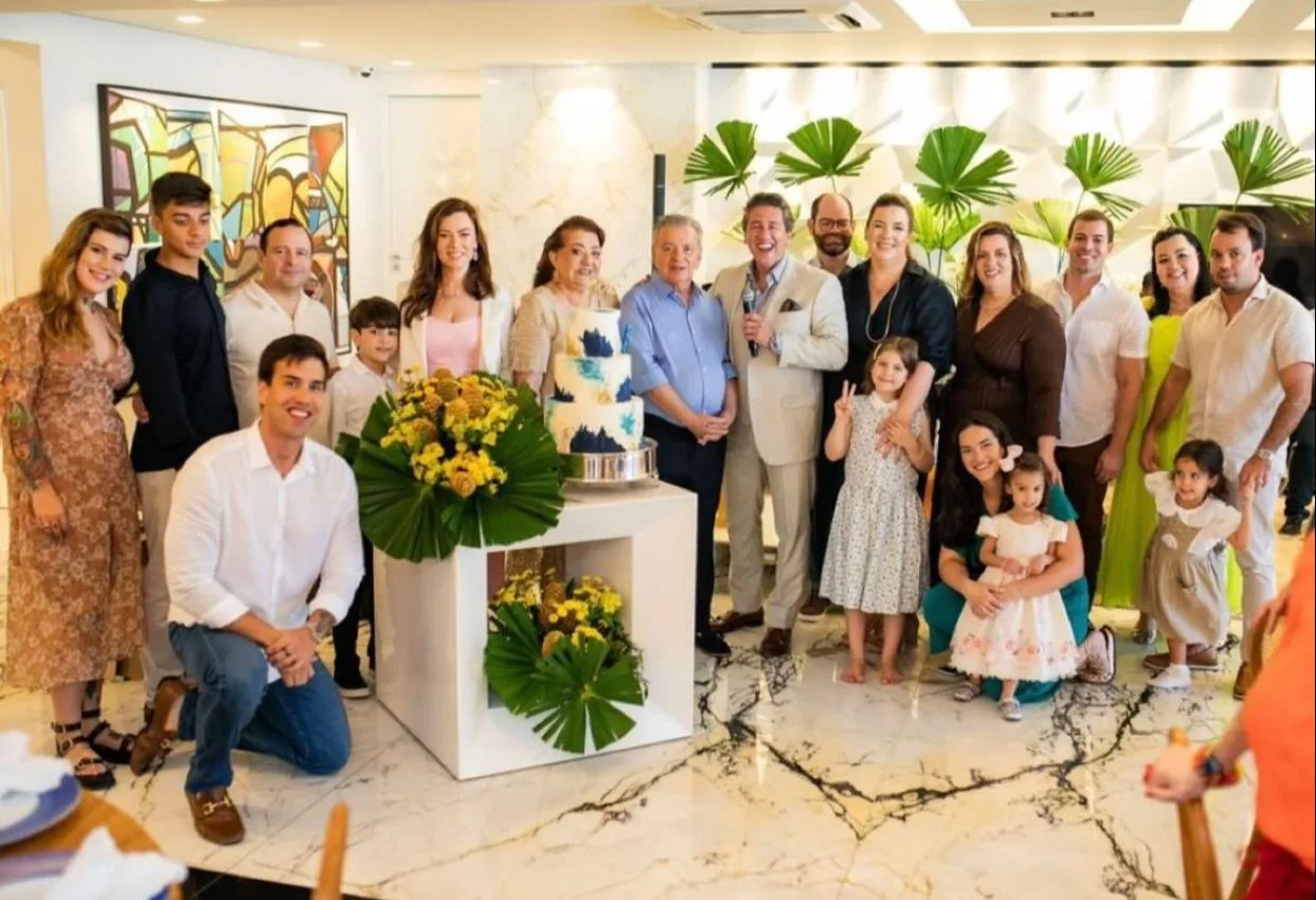 Majela Félix brinda a chegada ao rol das oito décadas