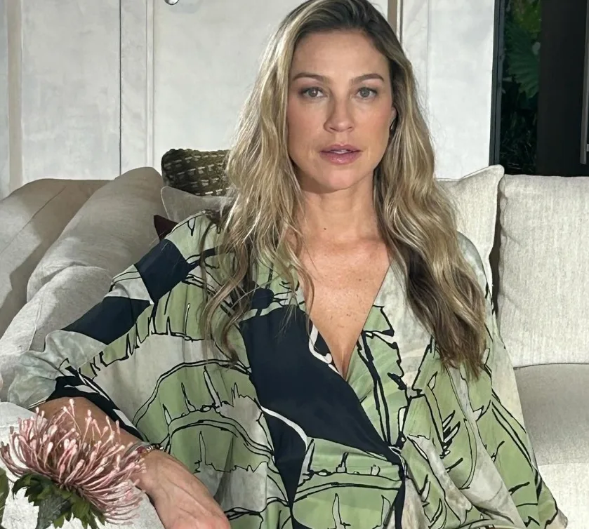 Aos 47 anos, Luana Piovani revela que voltou a ser adolescente