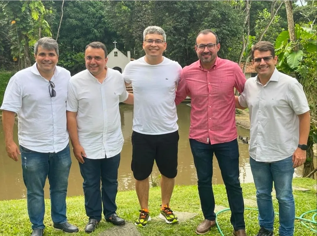 Felipe Ribeiro recebe autoridades cearenses em Maranguape