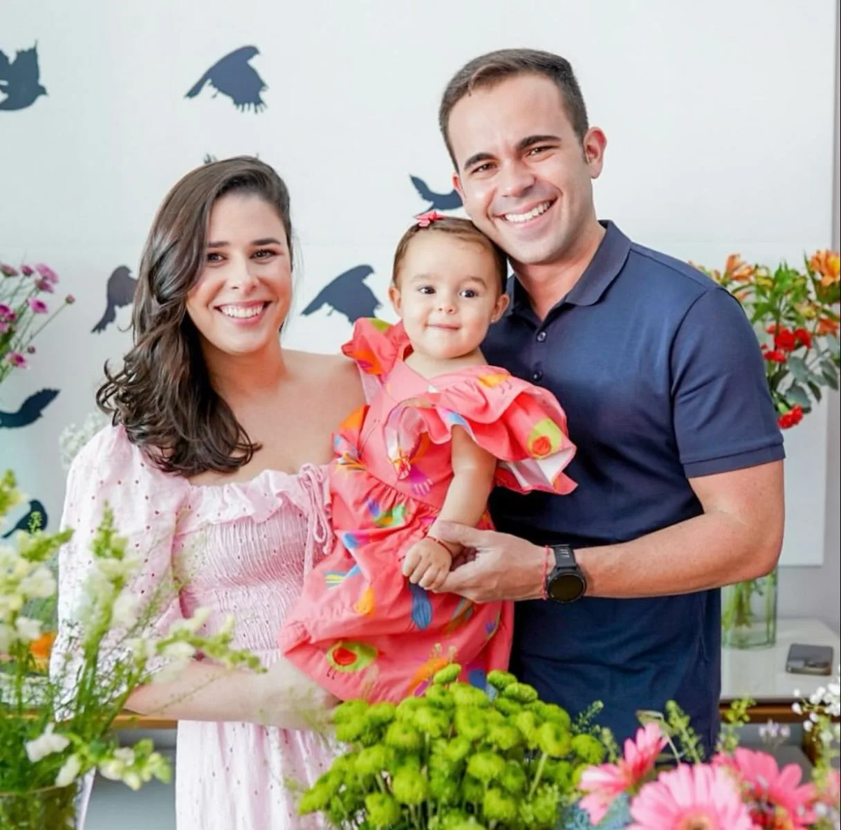 Isabel Mota e Matheus Feijó festejam o primeiro aninho da filha Luiza