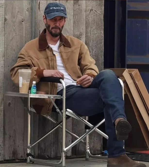 Visual de Keanu Reeves aos 59 anos repercute internacionalmente