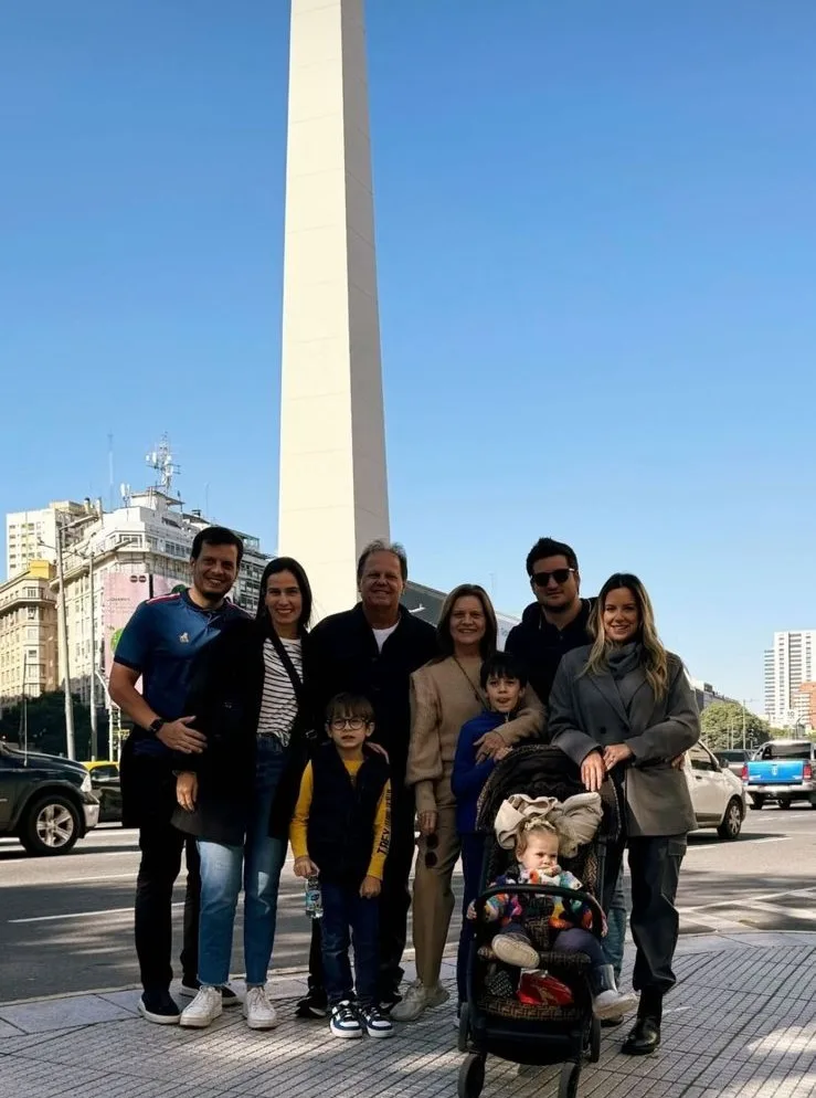Fernanda Levy e Omar Macedo curtem as maravilhas de Buenos Aires após jogo do Fortaleza