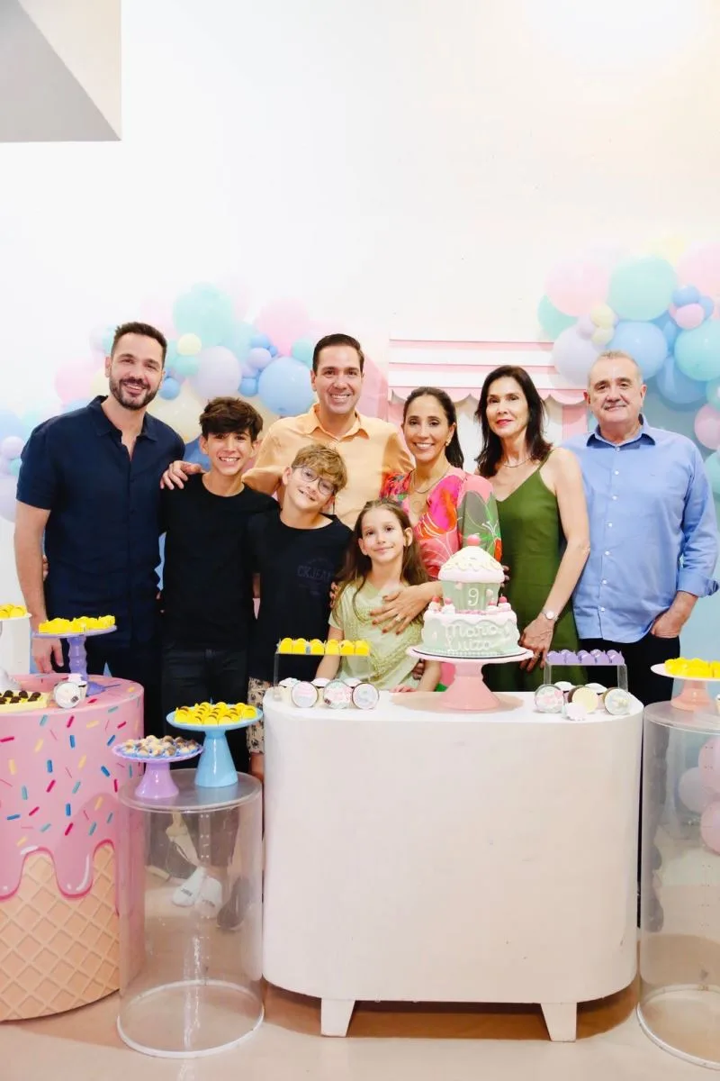 Nádia e Eduardo Bismarck celebram os nove anos da filha Maria Luiza no Eco Clube