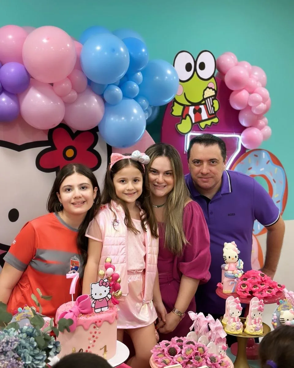 Karla Benevides e Victor Rocha celebram aniversário da filha Alice
