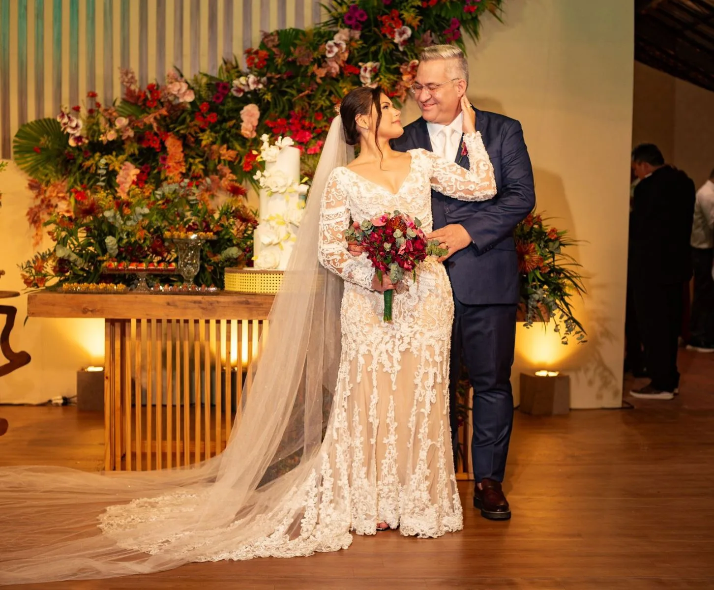 Casamento de Stênio Muniz e Josy Saraiva reúne elite política e artística