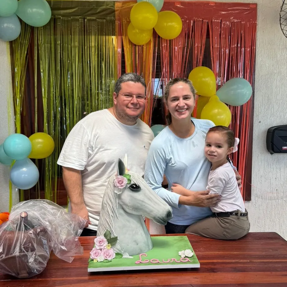 Festa surpresa para Laura Mota: Um dia inesquecível