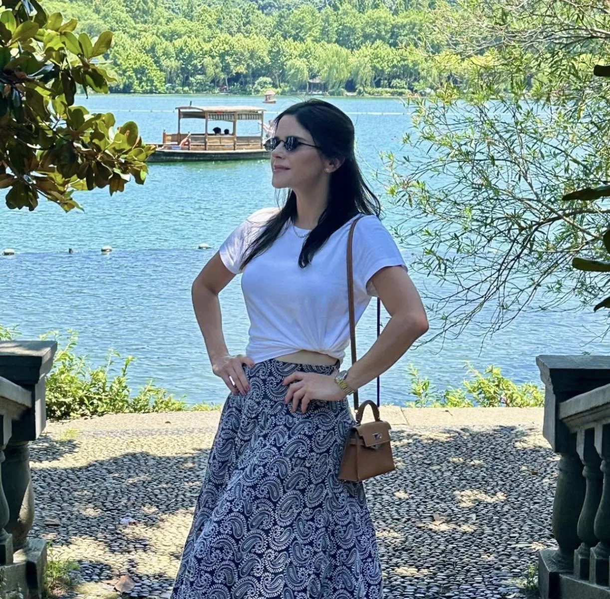 Marília Quintão pega a rota da China e desbrava Shanghai, Hangzhou e Beijing