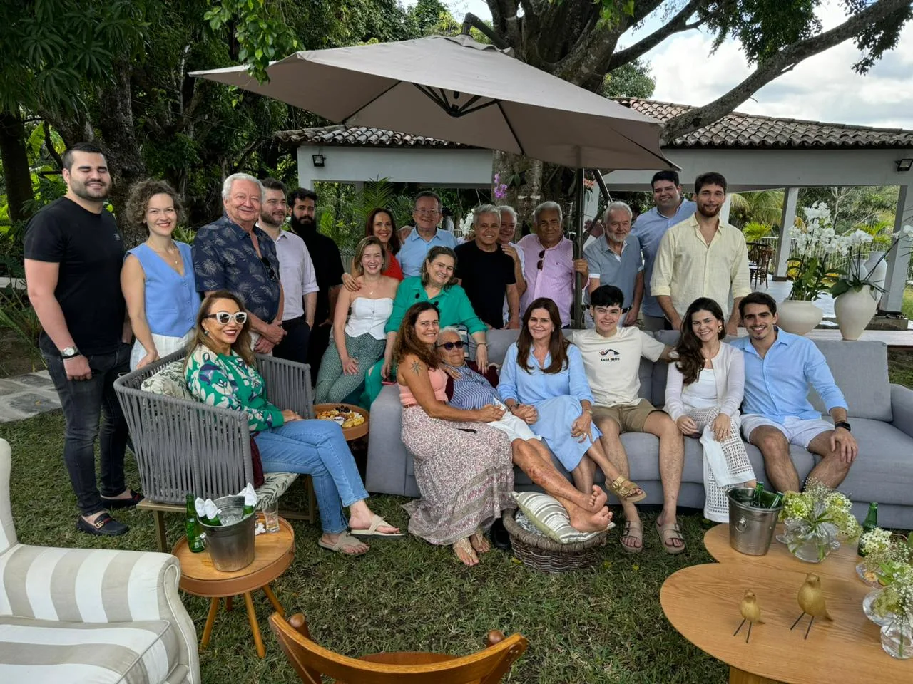 Ivan Bezerra comemora chegada aos 92 anos em família no Crato