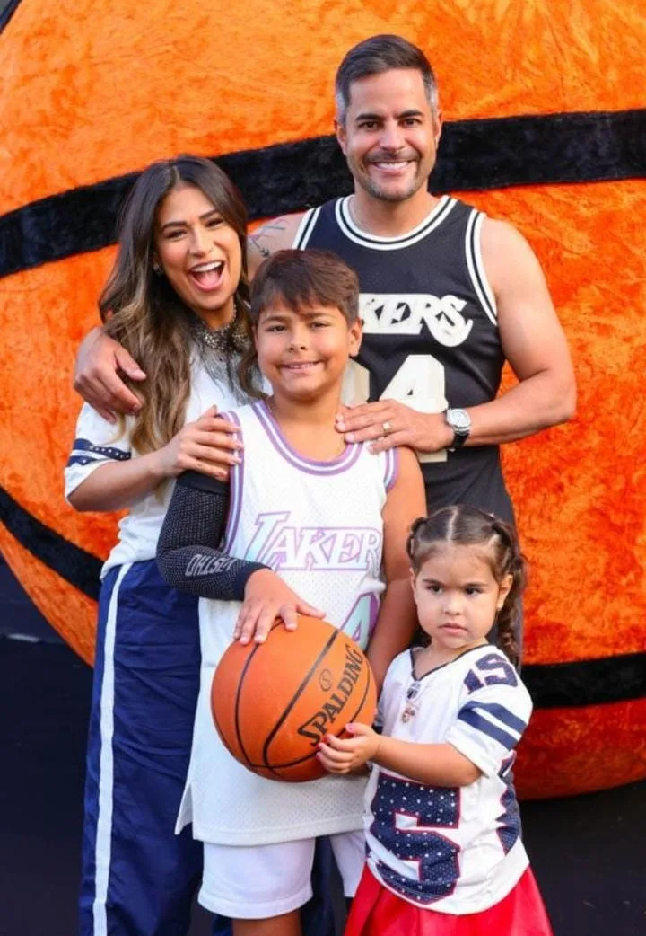 Simone Mendes e Kaká Diniz festejam nova idade do filho Henry com temática de Space Jam