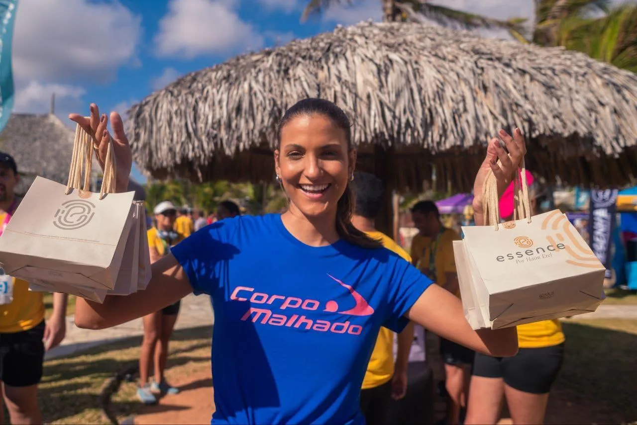 Clínica Essence distribui hidratantes e protetor solar para os participantes da Sunrise Run Brasil