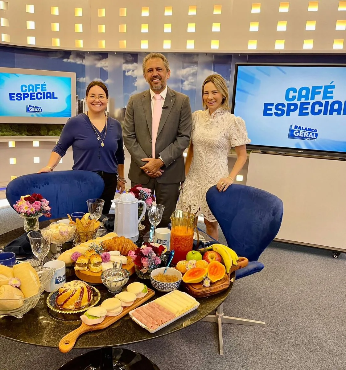"A prioridade é o jogo do Fortaleza", diz Elmano sobre show de Caetano e Bethânia no Castelão