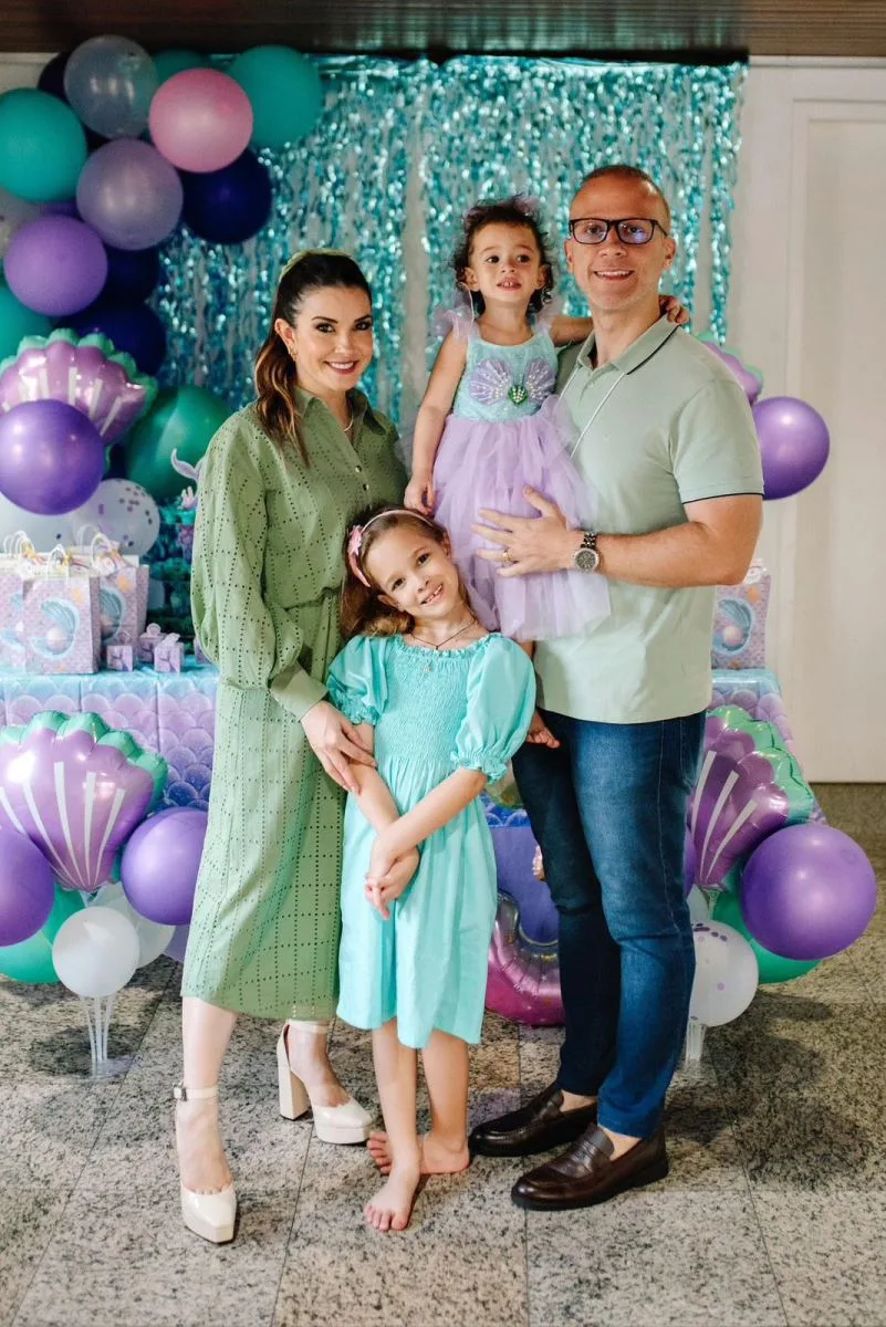 Lia Bastos e Tiago Lourenço festejam os três aninhos da filha Maria Catarina