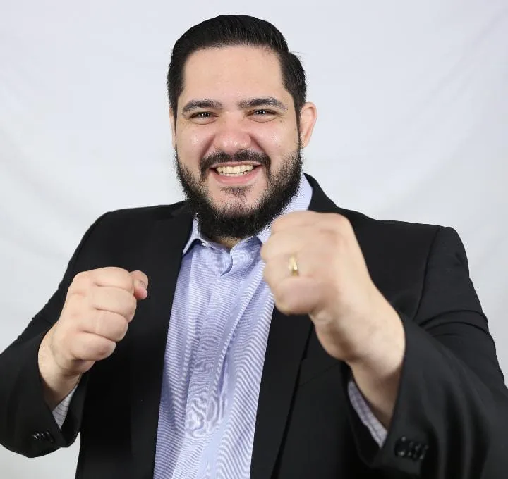 Igor Leitão será homenageado na Alece com medalha da Associação dos Embaixadores da Paz no Brasil