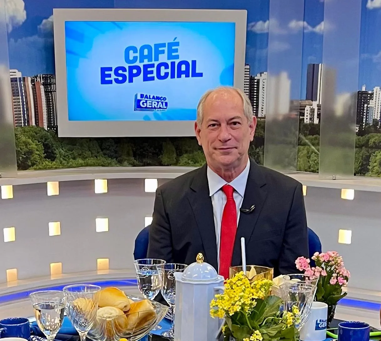 Ciro Gomes analisa cenário político em entrevista exclusiva à TV Cidade Fortaleza