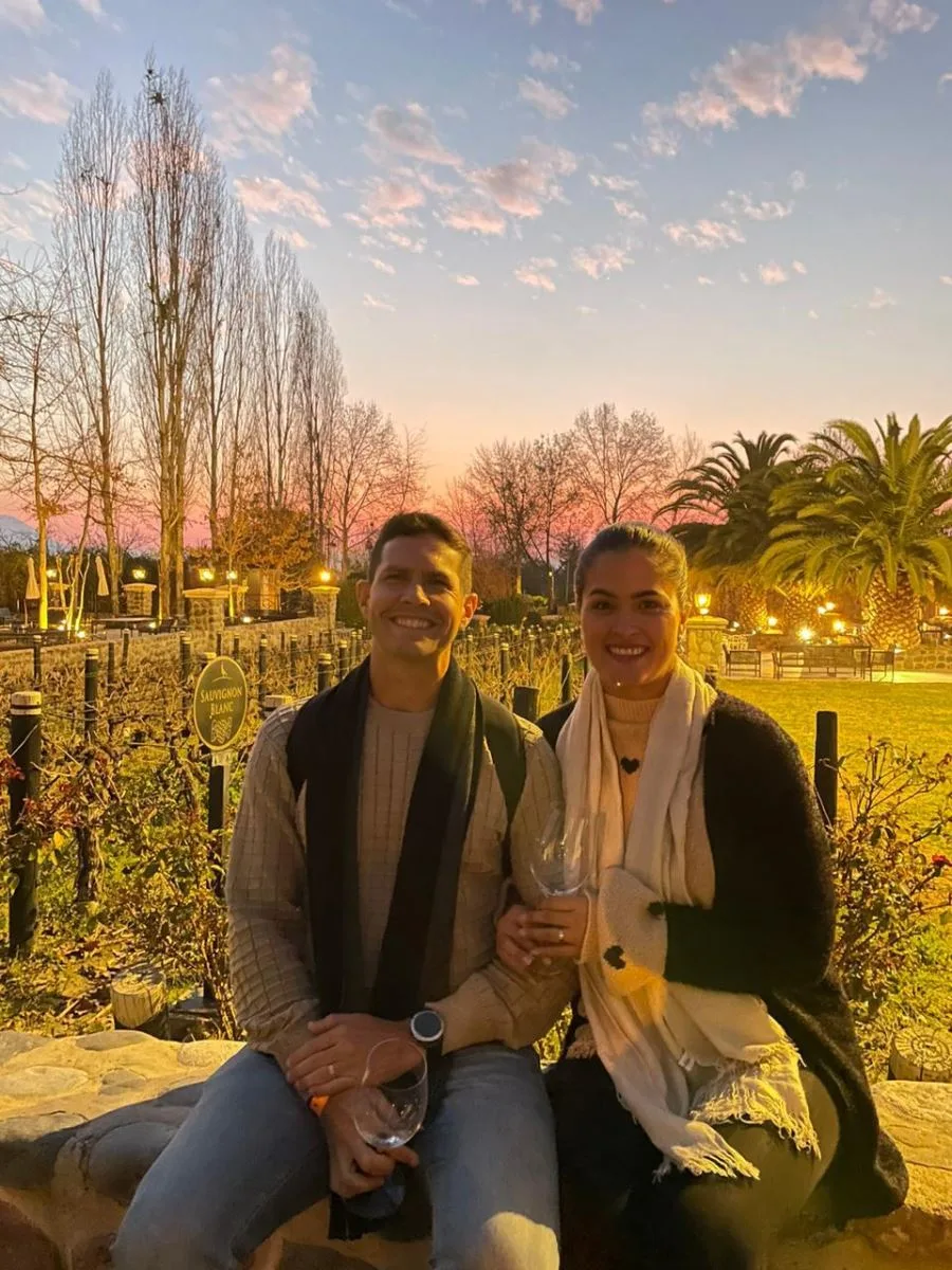 Christianne Moreira e Carlos Cavalcante celebram a nova idade em Santiago, no Chile