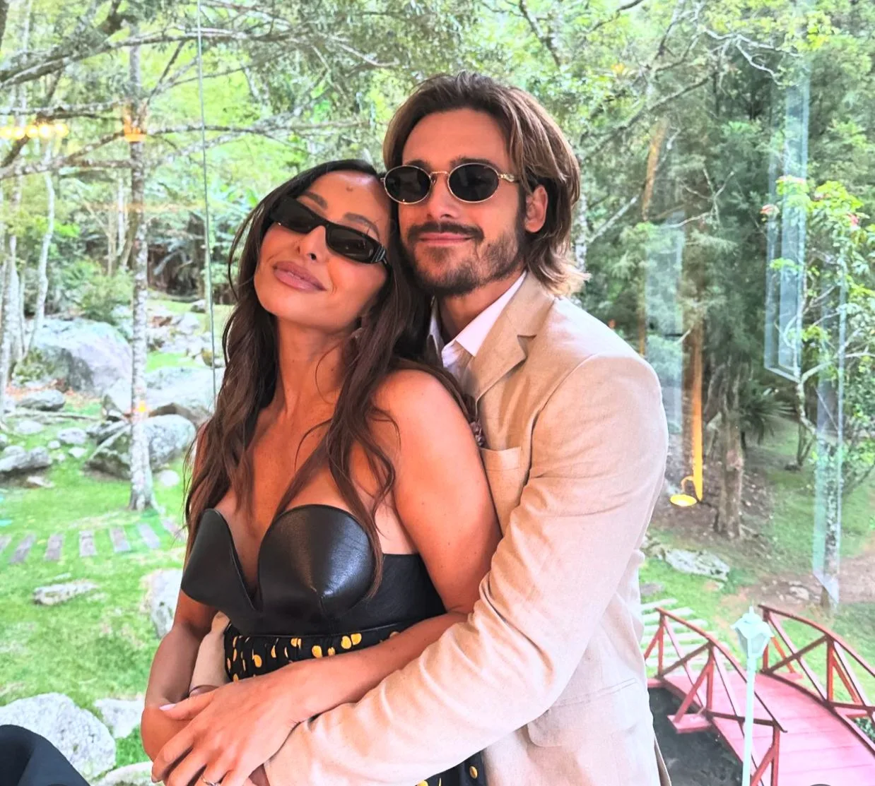 Sabrina Sato e Nicolas Prattes anunciam que esperam primeiro filho juntos