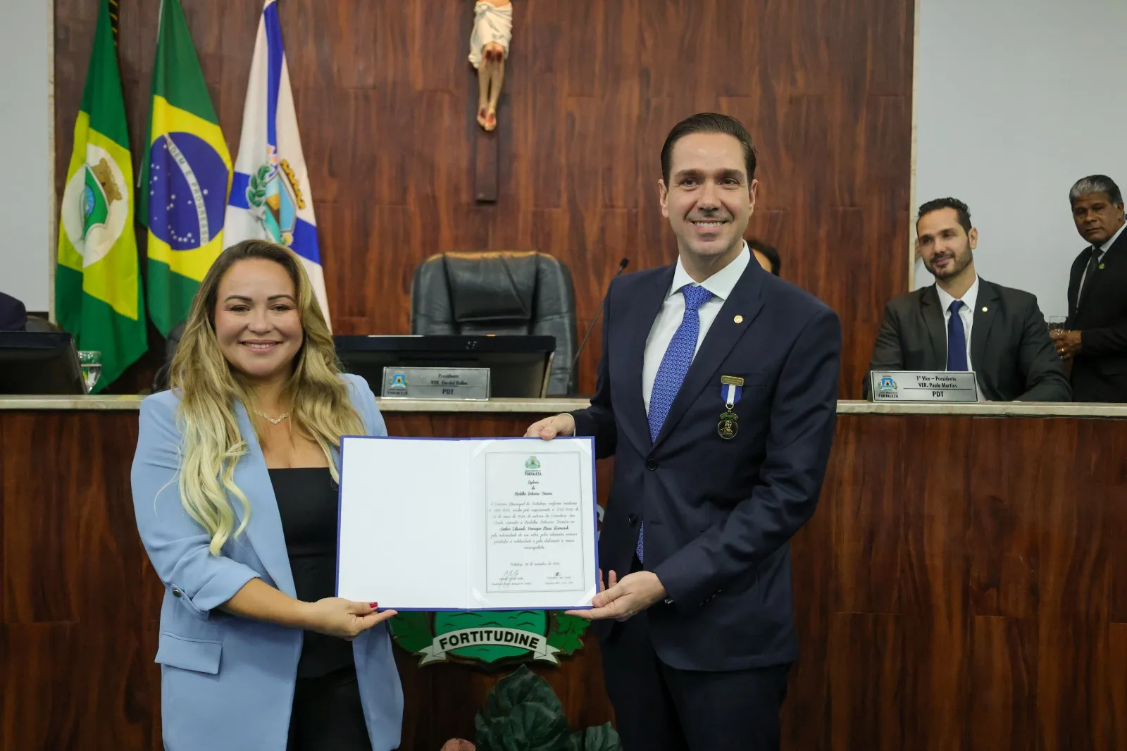 Câmara outorga a Medalha Boticário Ferreira ao dep. federal Eduardo Bismarck