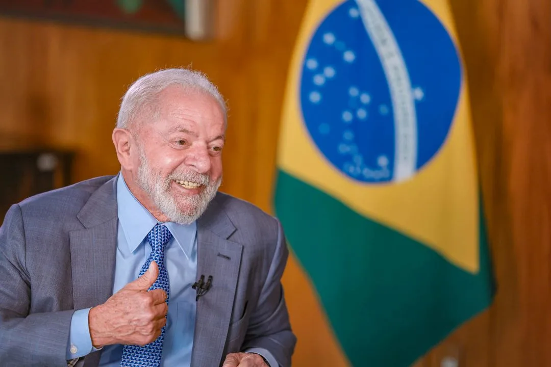 Lula ultrapassa Biden e se torna 11º líder melhor avaliado do mundo