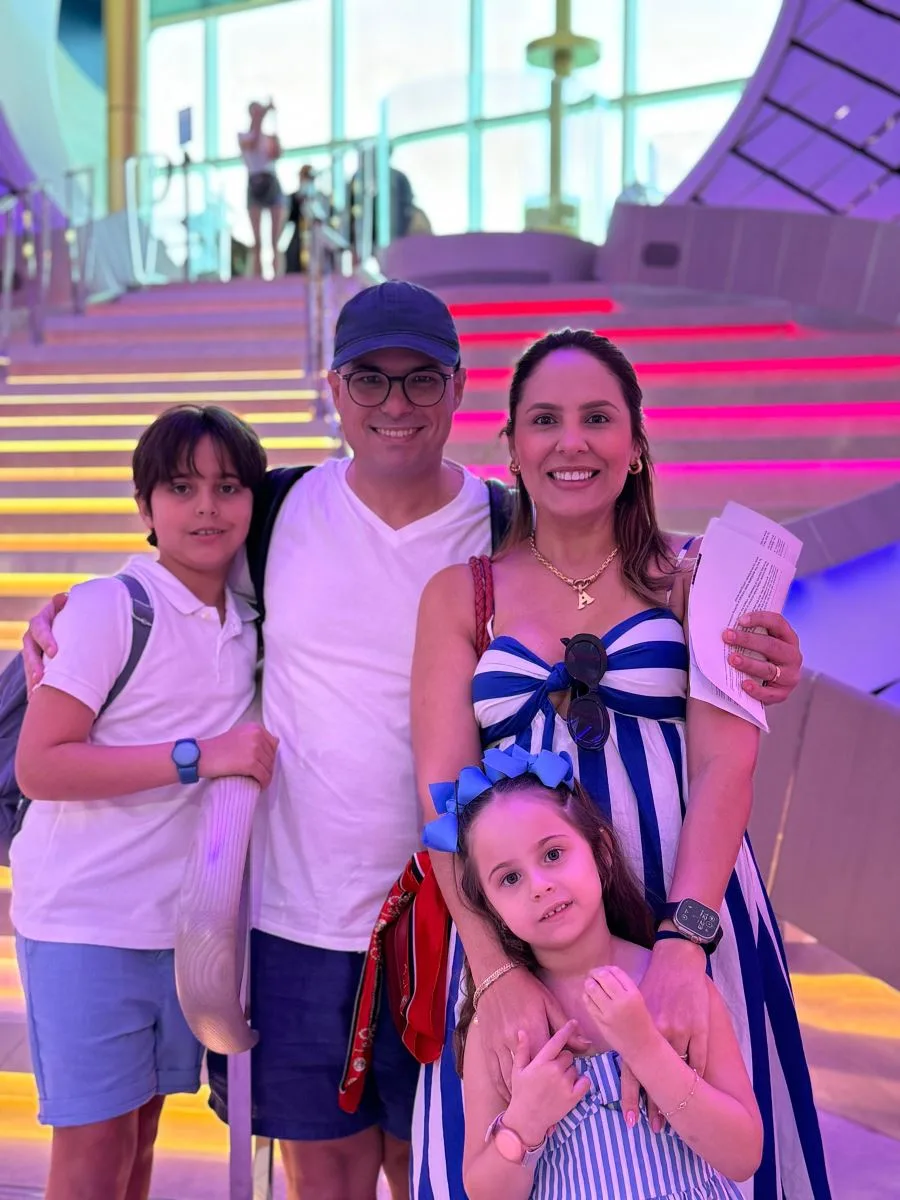 Anna Gladys e Felipe Oquendo seguem em family trip pelos EUA