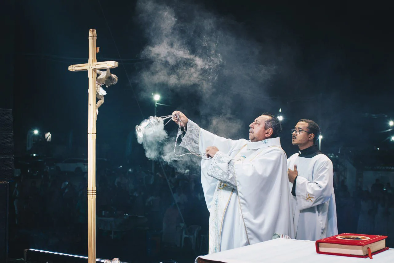 Réveillon da Paz une shows e momento de oração na virada do ano
